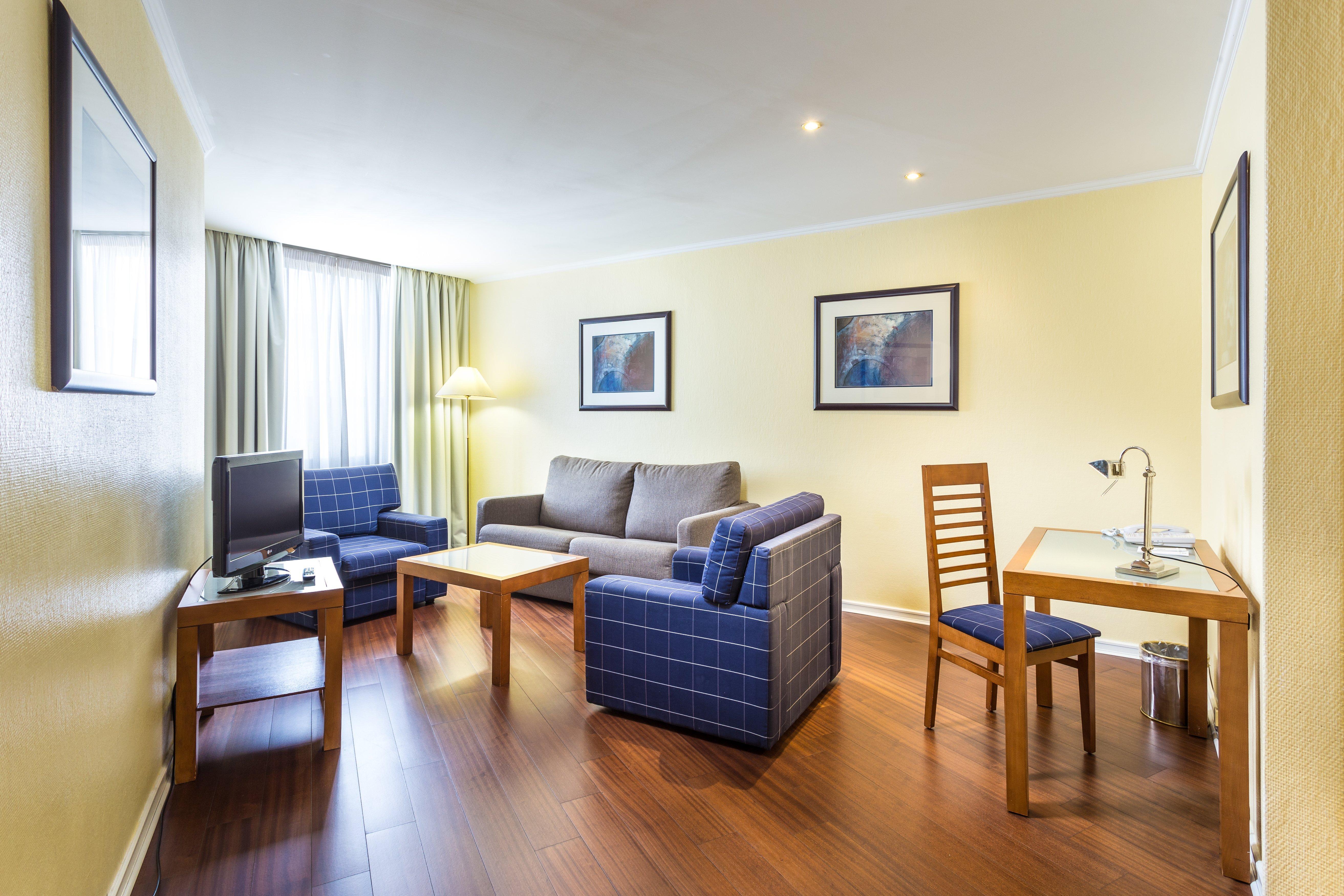 Holiday Inn Lisbon By Ihg Exterior photo