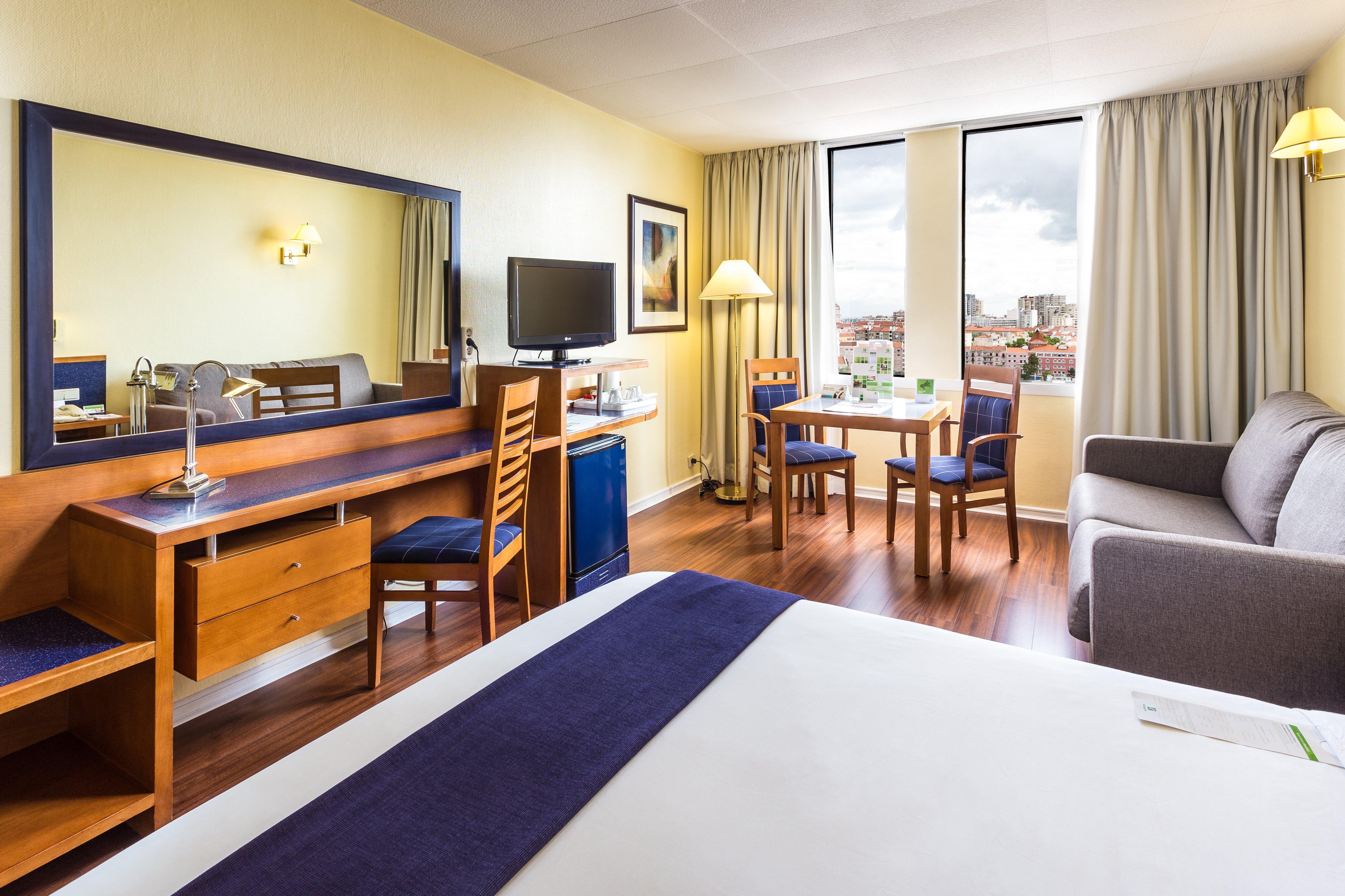 Holiday Inn Lisbon By Ihg Exterior photo