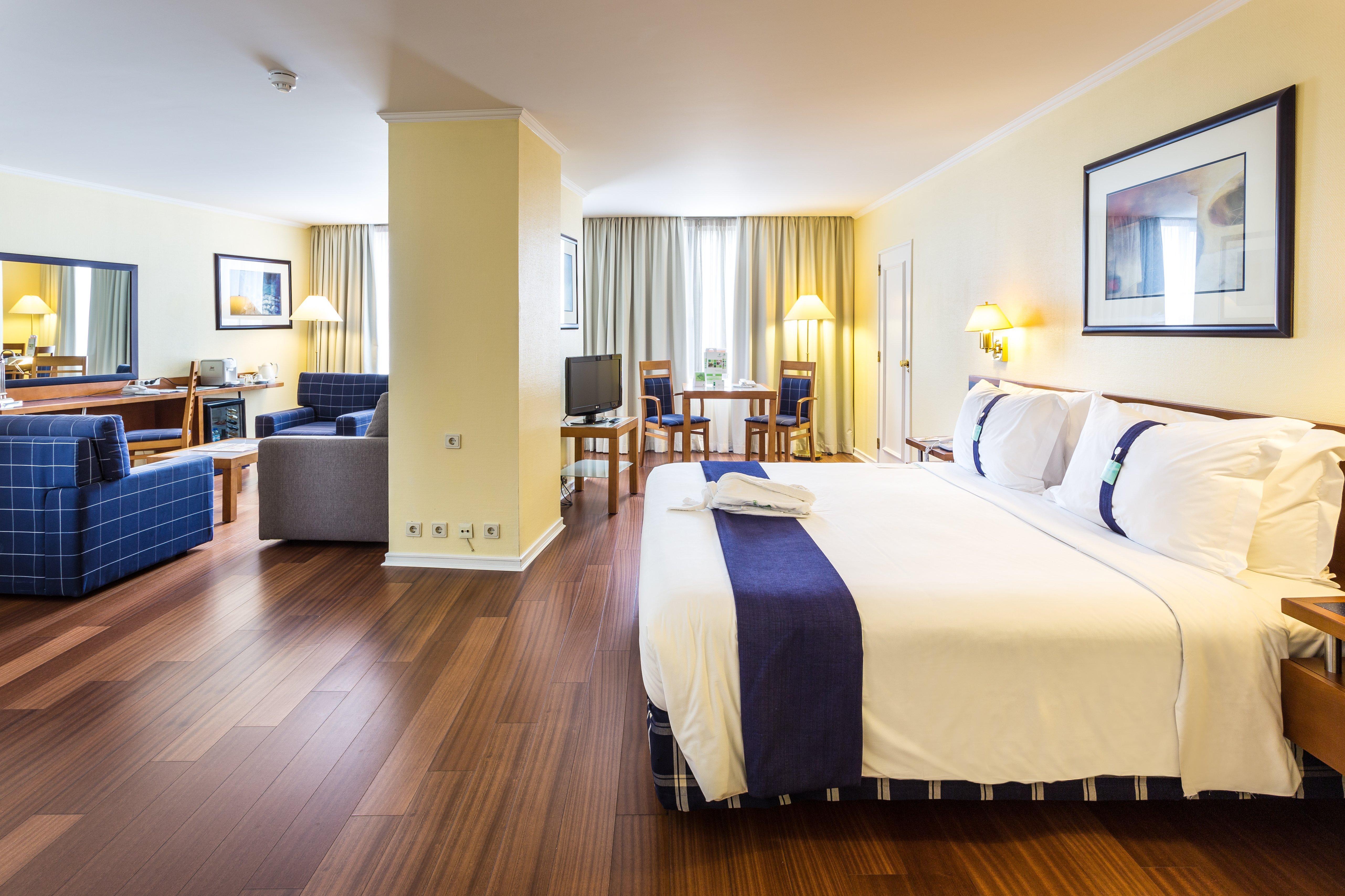 Holiday Inn Lisbon By Ihg Exterior photo