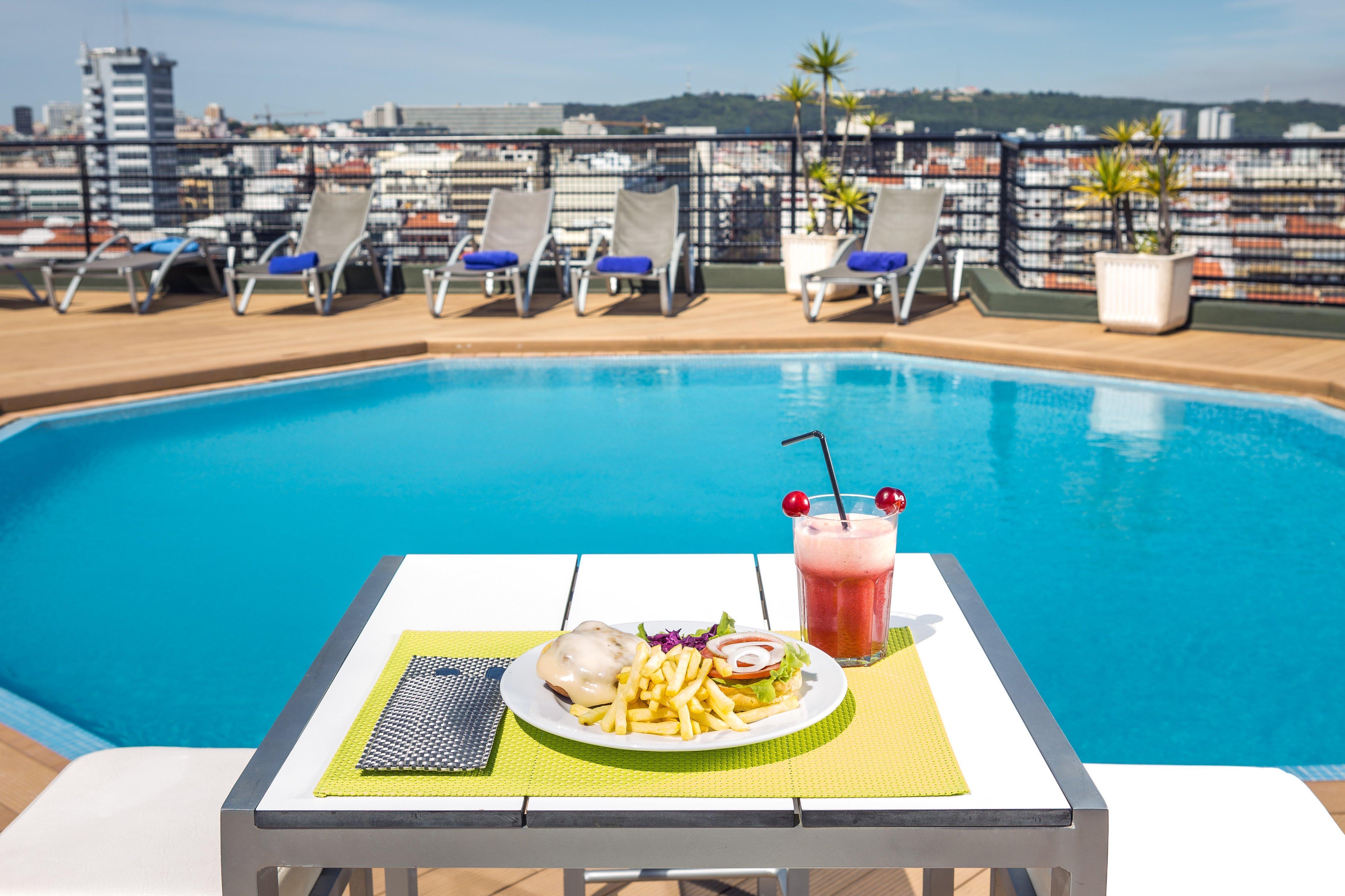 Holiday Inn Lisbon By Ihg Exterior photo
