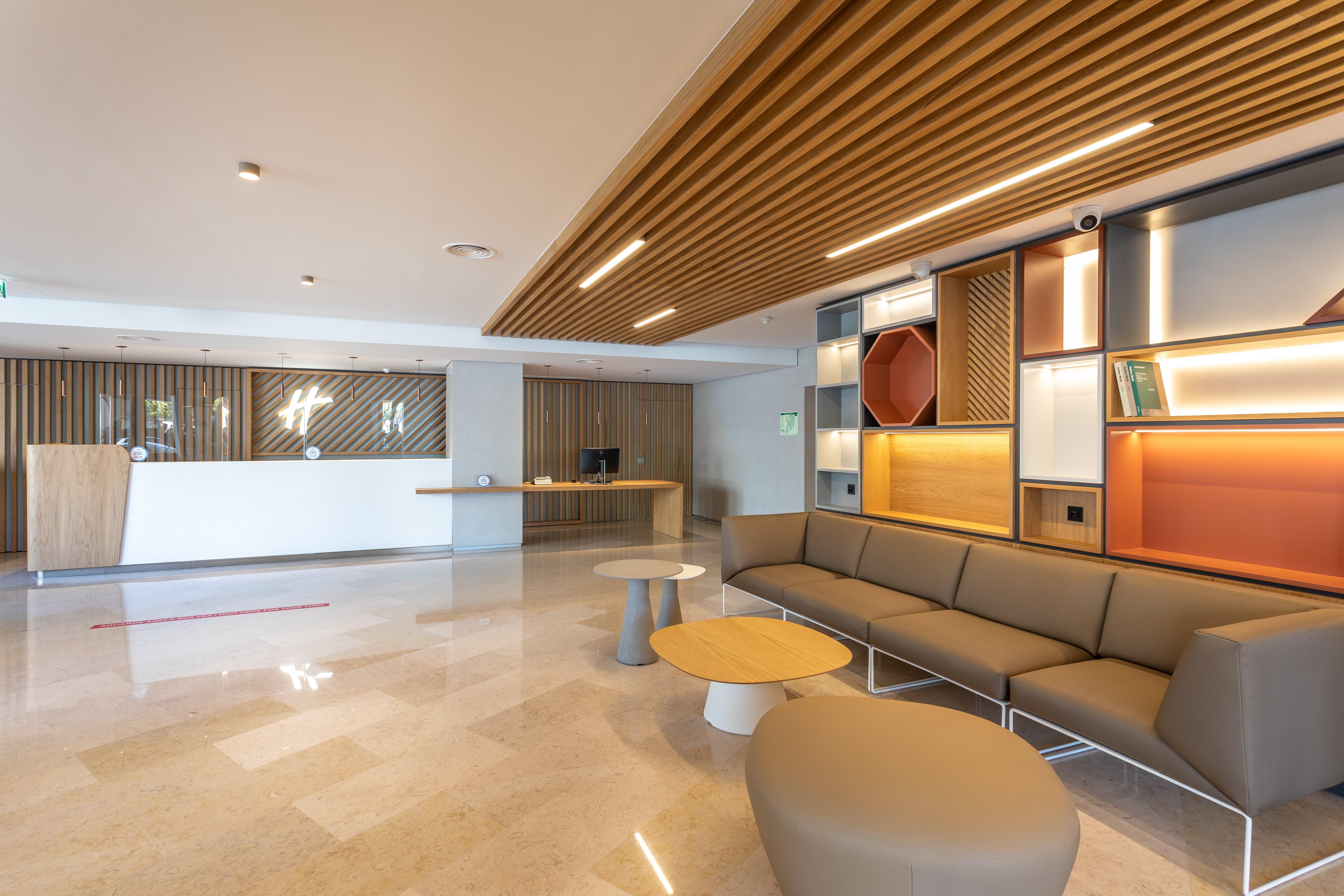 Holiday Inn Lisbon By Ihg Exterior photo